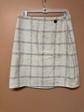 Ann Taylor Cotton Mini Wrap Style Skirt 6 Windowpane Plaid Flannel Preppy White